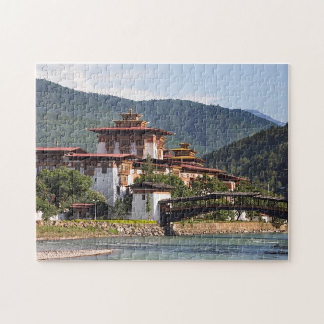 Buddhistisk tempel vid flod pussel (Horisontell)