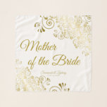 Budens mamma Elegant Guld Filigree Bröllop Sjal<br><div class="desc">Denna vackra chiffonsjal är designad som en bröllop-gåva eller en tjänst för Budens mamma. Designat att samordna med vår guldfärgssviten Elegant bröllop har den ett guld faux foil blommigt filigree gräns med elegant med skrivtext som lyder "Budens mamma" och ett ställe för att skriva in parets namn och bröllop datum....</div>