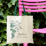 Budens mamma Eucalyptus Greenery Anpassningsbar Tygkasse<br><div class="desc">Denna elegant är Budens mamma Tote Bag dekorerad med vattenfärgen eucalyptus löv i mjuka gröntar. Enkelt anpassade. Om du vill redigera ytterligare använda ändrar du teckensnittet, teckensnittet storlekt eller färg med Verktyg i Design. Eftersom vi skapar vår teckning kommer du inte att hitta just den här bilden från andra designers....</div>