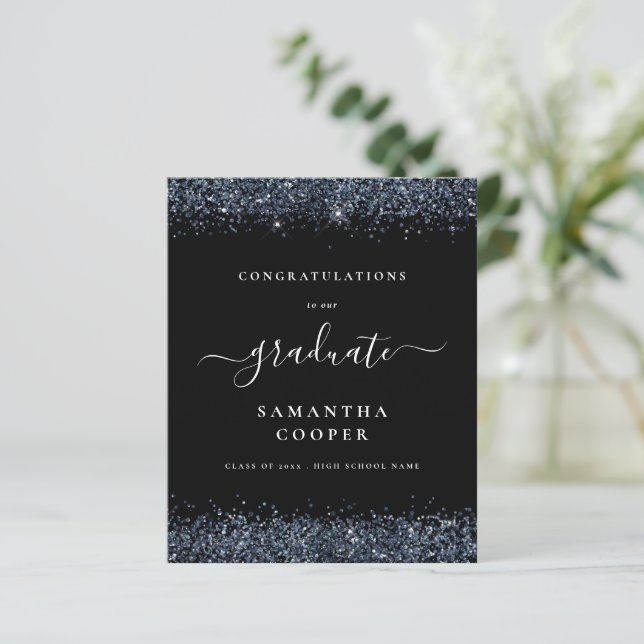 Budget 2024: Svartvit Studenten Blue Glitter (Stående Fram)