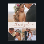 Budget 3 Photo Terracotta Script Bröllop Tack Vykort<br><div class="desc">BudgetBoho Snyggt Elegant Hand lät Terracotta Script 3 Photo Collage Bröllop Tack vykort. Minimalistiskt tack för bröllop, med en kortmall med 3 foton på framsidan och ett foto på baksidan. Med texten "Tack" i ett glatt, stavat skrivstil med svan och liten kärlek-hjärt-rust terracotta färg på krämbakgrund. Enkel att lägga till...</div>