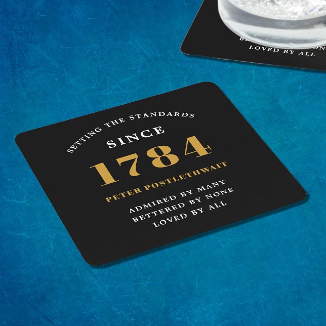 Budget Birthday-inbjudan till Svarta Guld varje år Underlägg Papper Kvadrat (Personalized black and gold birthday drinks coaster with easily edited text.)