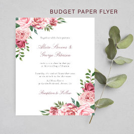 Budget bröllopsinbjudan för burgundisk blommigt flygblad