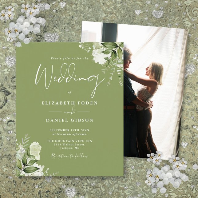 Budget Foliage Moss Grön Bröllopsinbjudan Foto (Budget Foliage Moss Green Photo Wedding Invitation)
