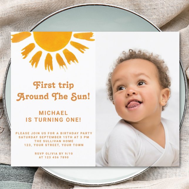 Budget Första resan runt solen Födelsedagsfoto (Skapare uppladdad)