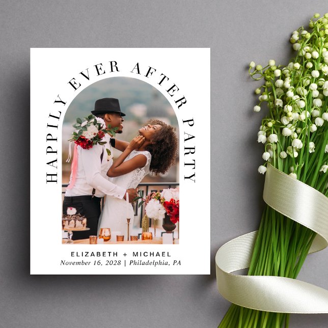 Budget lyckligtvis allt efter Party Arch Photo Brö (Celebrate your love story with an invitation showcasing your favorite photo in an elegant arch frame)