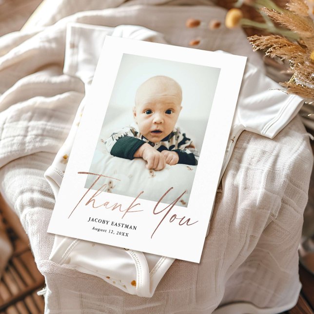 Budget Minimal Script Foto Baby Tackkort (Elegant rose gold budget baby photo thank you card.)