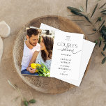 Budget Modern Photo Couples Shower<br><div class="desc">** SATIN PAPPER ÄR PAPPERT. UPPGRADERA PAPPRA FÖR EN TEKER-PAPPER. HAR ETT ALTERNATIV FÖR ENVELOPES. *** Spara pengar på inbjudningar med denna mindre inbjudan som har ett alternativ för kuvert. Hämta redot för gästerna till bröllop med din Modern Photo Couple-inbjudan. Vill du ha en större version? Ta en titt i...</div>