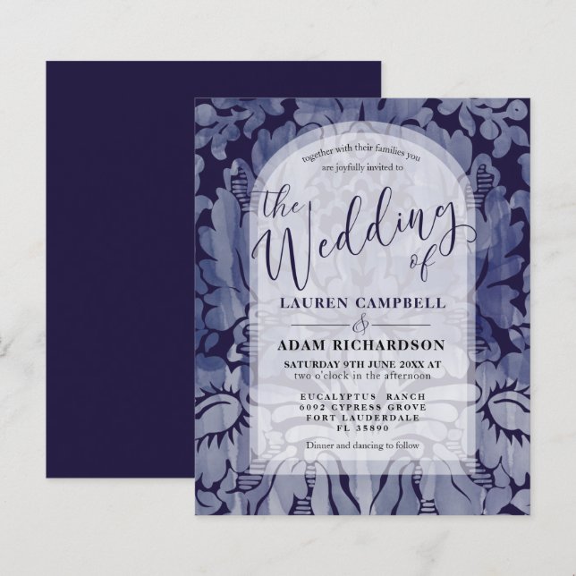 Budget Navy Blue Damask Båge Bröllopsinbjudan (Fram/baksida)