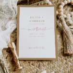 Budget Ram Spara Datum Annonsering Fotokort Datumet<br><div class="desc">Detta minimala och moderna spara datum bröllopsannonsering fotokort har hjärtformad script-skrift för ett roligt sätt att informera dina vänner och familj om ditt kommande bröllop.</div>