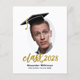 BUDGET Roligt manus Examen mössa Foto Examen kungö