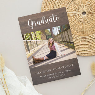 Budget Rustic Wood Grain Photo Studenten Inbjudningar