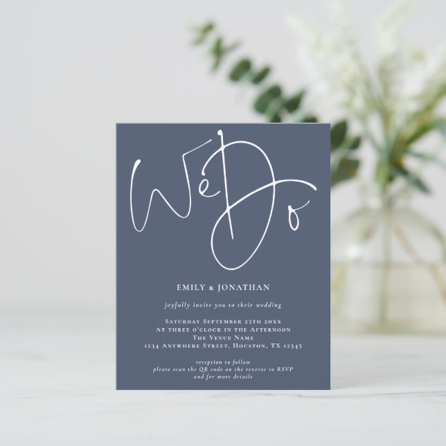 Budget Vi gör Dusty Navy Blue QR Wedding bjudande  (Stående Fram)