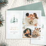 Budget Watercolor Träd 3 Foto Collage Jul<br><div class="desc">Sprid den festliga känslan prisvärt med vår Foto Julkort. Höger sida visar en charmig 3-foto collage,  medan vänster sida visar en lugn blekblå akvarellbakgrund prydd med akvarell tallar dekorerade med guldstjärnor och damm. "Merry" i serif stil och "Christmas" i chic guldskrift kompletterar hälsningen.</div>