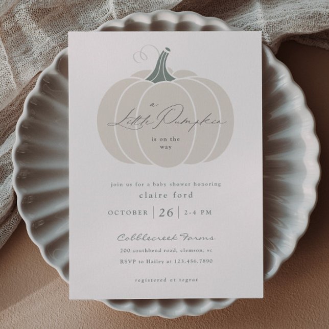 Budget White Pumpkin Fall Baby Shower-inbjudan (Elegant White Little Pumpkin Fall Winter Budget Baby Shower Invitations.)
