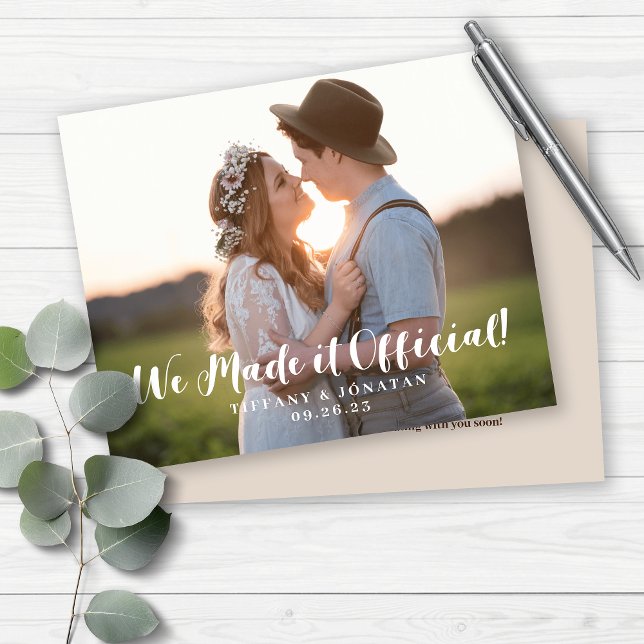 BUDGETEN Vi gjorde ett meddelande om Officiellens  (BUDGET We Made it Official Elopement Announcement)