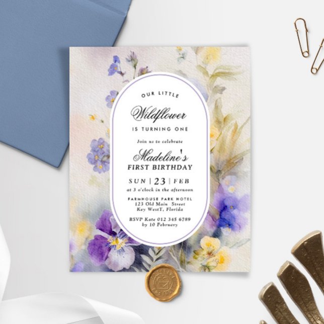 Budgetens Lila och Gult 1:a födelsedagsinbjudan (Skapare uppladdad)