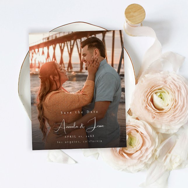 Budgetfoto - Lodrät Handskrift Spara datum (Skapare uppladdad)