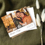 Budgetfoto och kalligrafi 4 MOD Spara datum<br><div class="desc">** SATIN PAPPER ÄR PAPPERT. UPPGRADERA PAPPRA FÖR EN TEKER-PAPPER. HAR ETT ALTERNATIV FÖR ENVELOPES. *** Spara pengar på inbjudningar med denna mindre inbjudan som har ett alternativ för kuvert. Hämta redot för gästerna till fantastisk med MODET Foto & Kalligrafi 4 Spara datuminbjudningarna. Vill du ha en större version? Ta...</div>