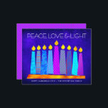 Budgetkort för Hanukah Candles Peace Kärlek Light<br><div class="desc">"Fred, kärlek och ljus." En lekfull, modern, konstgjord illustration av boho mönster-ljus på en menorah hjälper dig att vaktera helgdag av Hanukkkah. Blåljus med färglöst faux foil mönster täcker över en rik djup blå texturerad bakgrund. Faux shock rosa diamant mönster folie på en kornblomblå lila på baksidan. Känn julhelgens värme...</div>