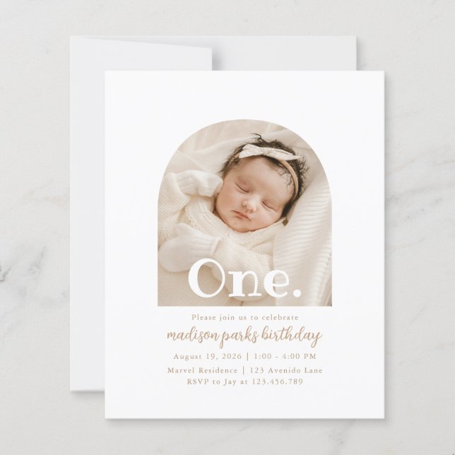 BUDGETminimalistfotografi av Boho Arch-foto 1:a fö (Framsida)