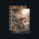 Budgetsenap 1 fotojul - Helgdag Anteckningskort<br><div class="desc">budgetkort med elegant guld-effektskript,  fet typografi och senapssladdar bakom helgdag 1-fotokortet skapar säkert högernas intryck. sprider festive chef för jul och nytt år</div>