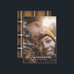 Budgetsenap 1 fotojul - Helgdag Anteckningskort<br><div class="desc">budgetkort med elegant guld-effektskript,  fet typografi och senapssladdar bakom helgdag 1-fotokortet skapar säkert högernas intryck. sprider festive chef för jul och nytt år</div>