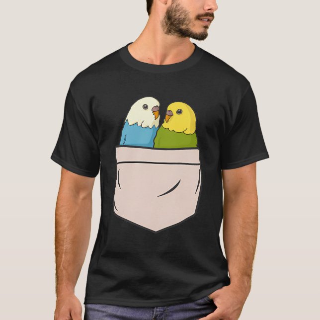 Budgies in chest Pocket Bird Parakeet Funny Welli T Shirt (Framsida)