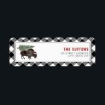 Buffalo Bison Santa Julgran Play Returadress Etikett<br><div class="desc">Illustration av en buffel som bär en tomathatt med ett snö täckt Julgran som är bunden till ryggen. Gräns är svart och vit buffelbuske mönster.</div>