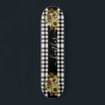 Buffalo Black White Solros Handskriftlig namn Mini Skateboard Bräda 18,5 Cm<br><div class="desc">Den här designen kan vara personlig i det område som tillhandahålls genom att ändra fotot och/eller text. Du kan också anpassa den genom att klicka på Anpassa den här mallen och sedan välja klicka för att anpassa ytterligare alternativ och ta bort eller ändra färg i bakgrunden, lägga till text, ändra...</div>