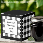 Buffalo Check - Black and White Classic Presentaskar<br><div class="desc">Kryssrutan Klassisk svart och vit buffel. Anpassade finns på båda sidor om rutan. Om du användor knappen Redigera design/verktyg kan du också lägga till egna bilder/foton. Andra tillgängliga färgrutor. Se Samling av alla rutstorlekar och buffel,  markera färg här: https://www.zazzle.com/collections/boxes_product_promotional_gift_buffalo_check-119842043554925619</div>