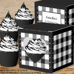 Buffalo Check - Black and White - Heart Favoritbox Presentaskar<br><div class="desc">Ruta för Hjärtsvart och vit buffel. Anpassade på baksidan av rutan. Om du användor knappen Redigera design/verktyg kan du också lägga till egna bilder/foton. Andra tillgängliga färgrutor. Se Samling av alla rutstorlekar och buffel,  markera färg här: https://www.zazzle.com/collections/boxes_product_promotional_gift_buffalo_check-119842043554925619</div>