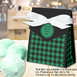 Buffalo Check - Svart och Grön - 3x1,5x3,25 Tält Presentaskar<br><div class="desc">Svart och grön buffelcheckad tältfavoritbox. Texten är anpassningsbar. Om du använder "redigera design"-knappen/verktyget kan du även lägga till egna bilder/fotografier. Andra färger,  former och lådor storlekar finns tillgängliga.</div>