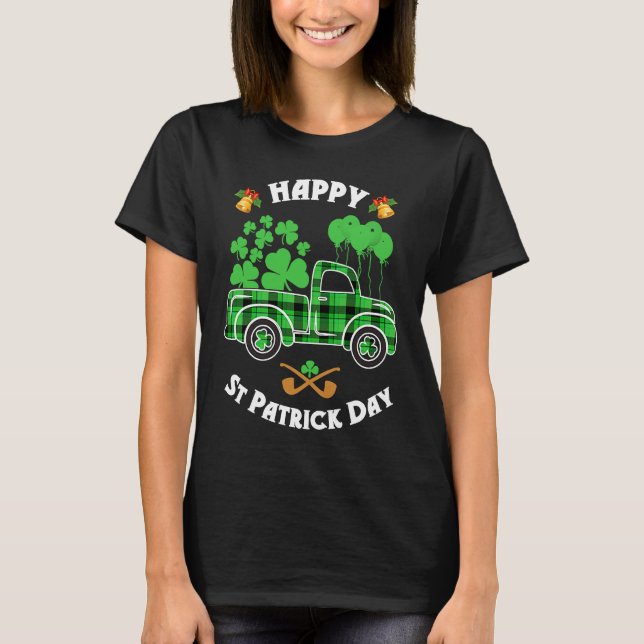 Buffalo Plaid Truck Irish Shamrock Happy St Patric T Shirt (Framsida)