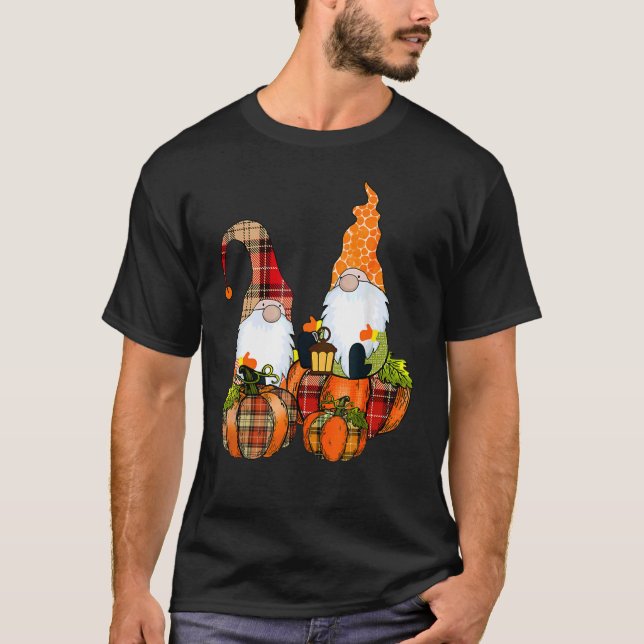 Buffalo Play Pumpkin Gnomes faller hösten Thanksgi T Shirt (Framsida)