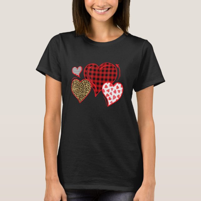 Buffalo Red Black Plaid And Leopard Hearts Valenti T Shirt (Framsida)