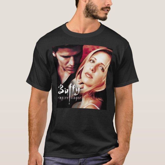 BUFFY OCH ANGEL Classic T-Shirt (Framsida)