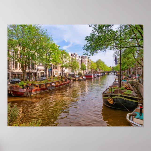 Buildings and canal in Amsterdam, Netherlands Poster (Framsidan)