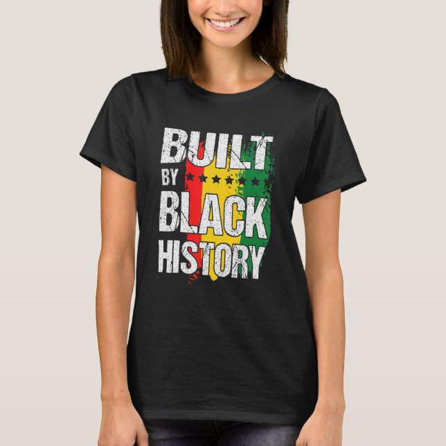 Built By Black History BHM African Pride Month Men T Shirt (Framsida)