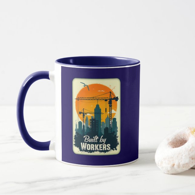 Built by Workers Retro Labor Day Shirt Mugg (Med munk)