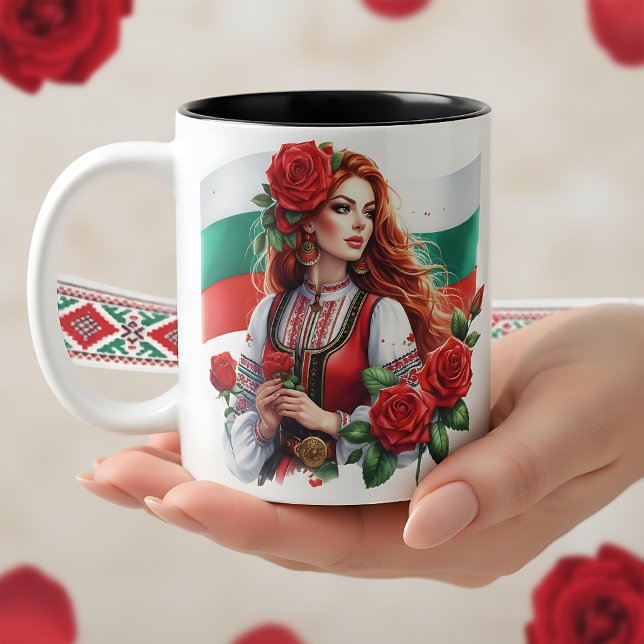 Bulgarisk flaggtradition Folklore Kvinna Röda roso Två-Tonad Mugg (Skapare uppladdad)