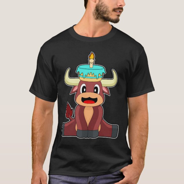 Bull Birthday Candle Cake T Shirt (Framsida)