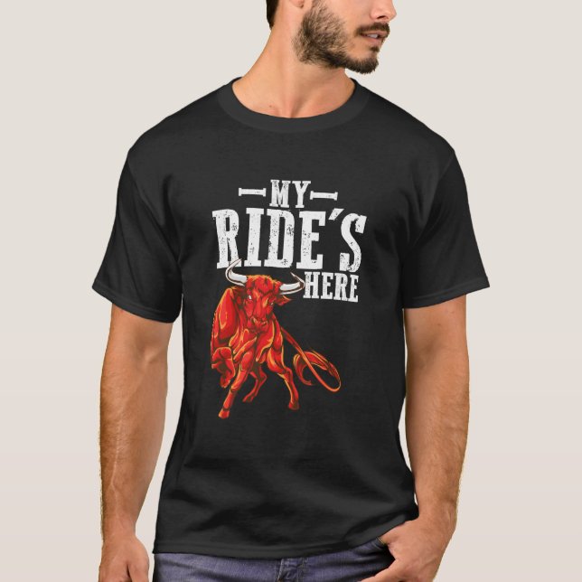Bull Riding PBR Rodeo Bull Riders for Western Ranc T Shirt (Framsida)