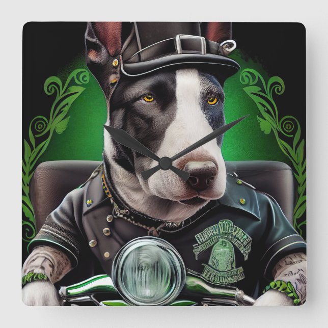 Bull Terrier Hund Driving Bike St. Patrick's Day Fyrkantig Klocka (Framsida)