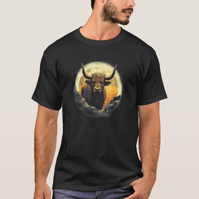Bull With Full Moon - Full Moon Bull T Shirt (Framsida)