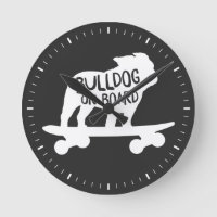 Bulldog (engelska Bulldog Riding Skateboard)