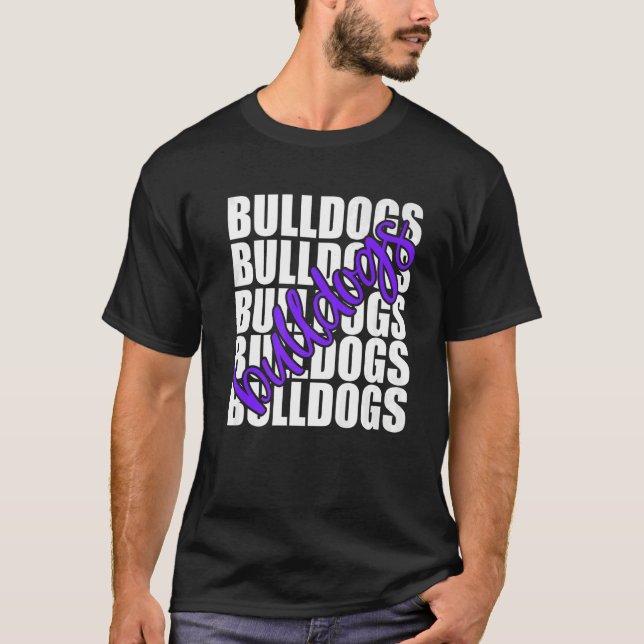 Bulldogs Purple School Sports Fan Team Spirit   T Shirt (Framsida)