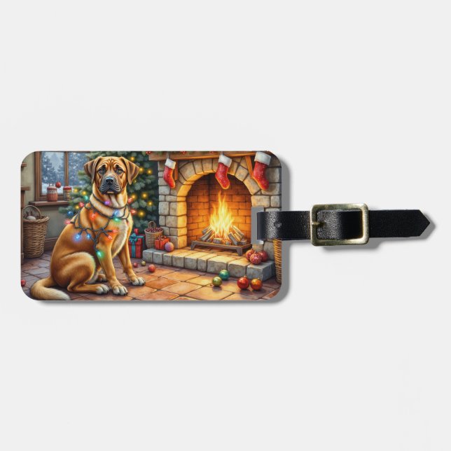 Bullmastiff Eldstäderum med julbelysning Bagagebricka (Horisontell Framsida)
