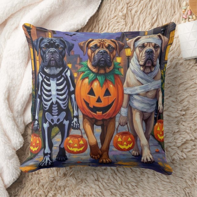 Bullmastiff Trick-or-Treating Halloween Costumes Kudde (Filt)