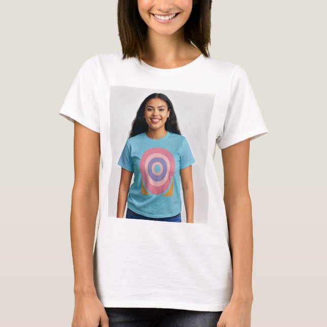 Bullseye Beauty: Women's Target Graphic Tee (Framsida)